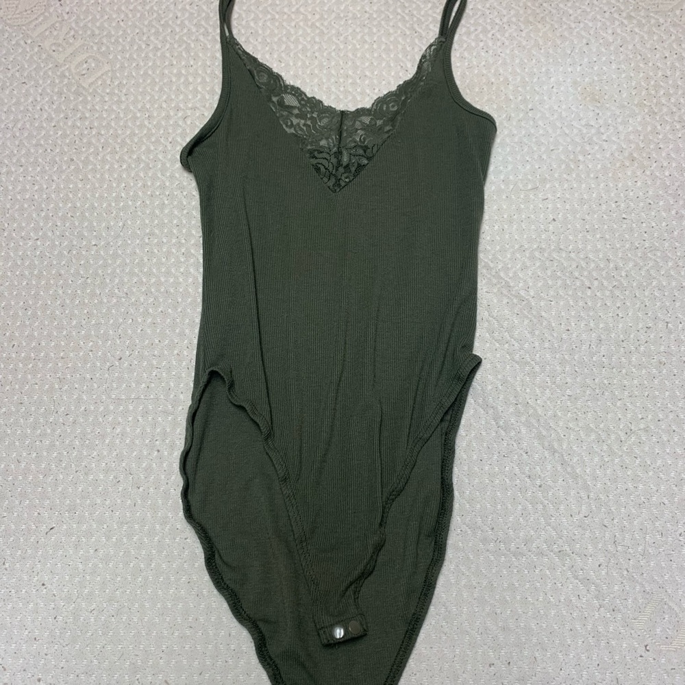 Derek Heart body suit, green, size small
